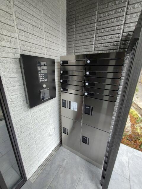 エントランス　毎日通るエントランスはこのようになっています