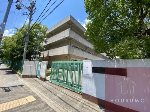 中学校　吹田市立豊津西中学校（中学校）まで175m