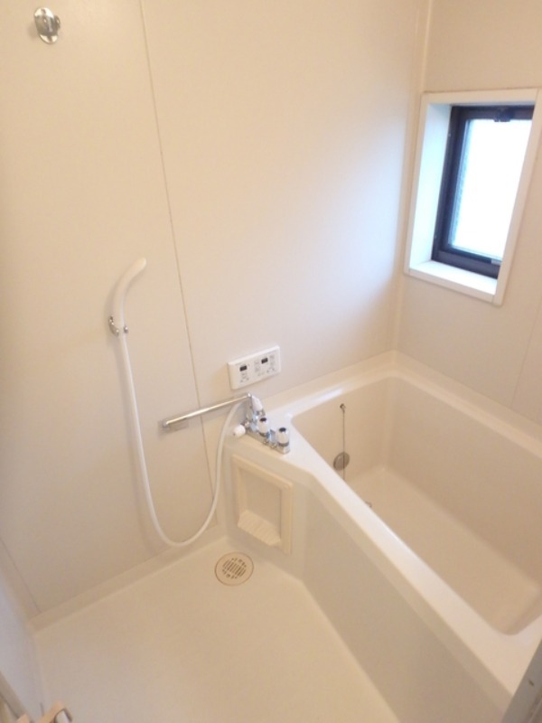 バス・シャワールーム　図面と現状に相違がある場合には現状を優先