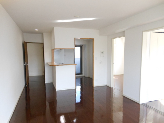 居室・リビング　前回募集時の写真です。