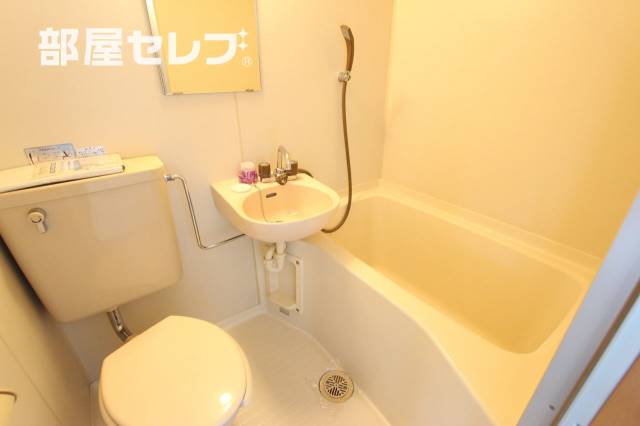 バス・シャワールーム　清潔綺麗なバスルーム（同タイプイメージ画像）