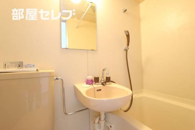 洗面設備　掃除もらくらく（同タイプイメージ画像）