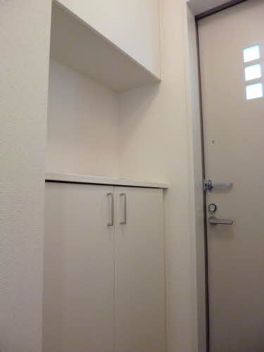 玄関　下駄箱