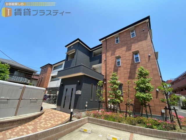 建物外観　静かな住宅地で異彩を放つ、お洒落なアパートです。