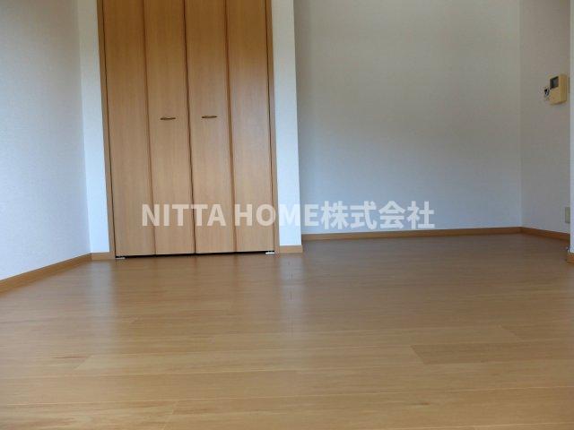 その他共有部分　照明器具設置しています＊