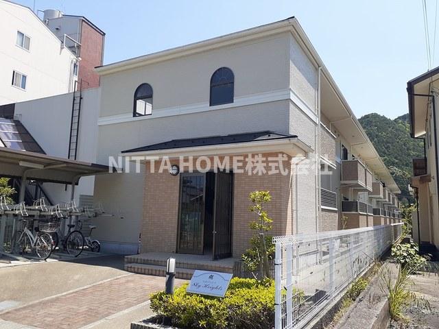 建物外観　篠山駅から徒歩３分の好立地物件◎敷金・礼金０円です！！