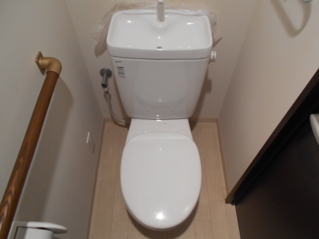トイレ　シンプルできれいなトイレです