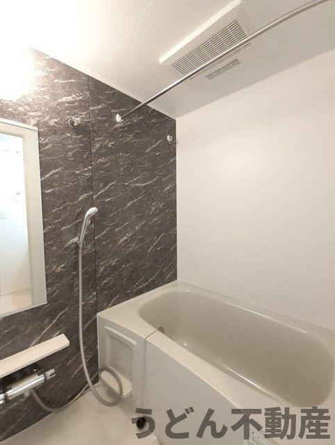 バス・シャワールーム　うどん県のお部屋探しはうどん不動産へ うどんちゃんとLINE