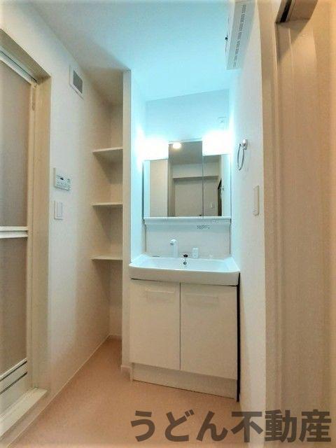 洗面設備　うどん県のお部屋探しはうどん不動産へ うどんちゃんとLINE