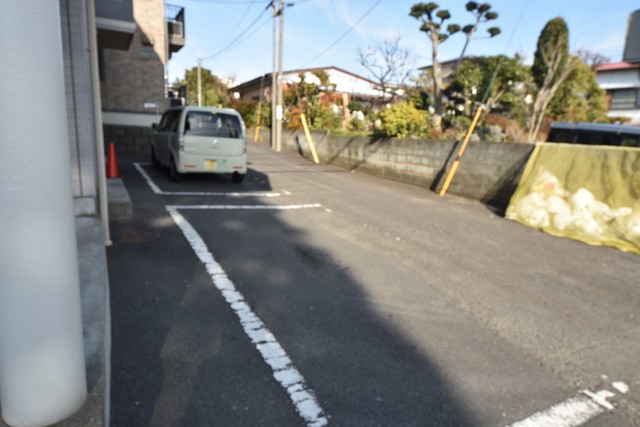 駐車場　★敷地内に駐車場がございます★