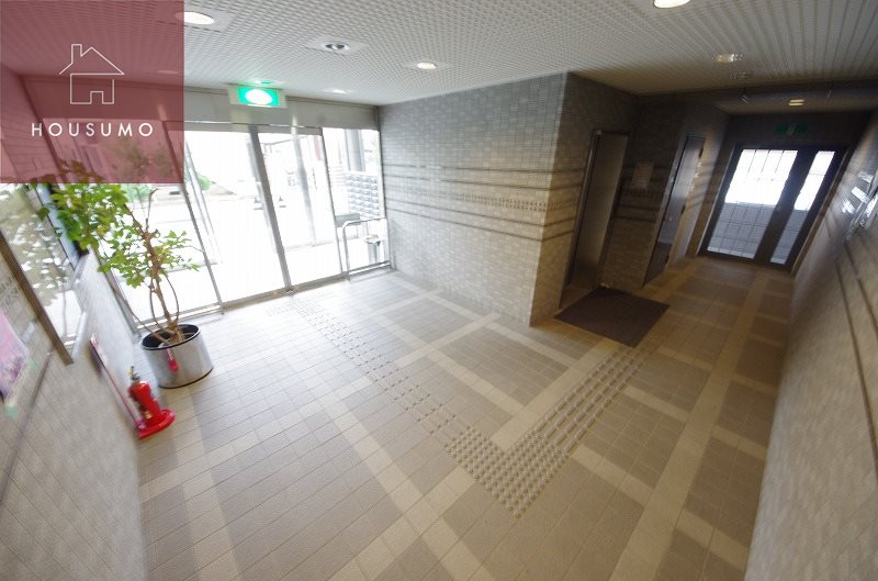 ロビー　落ち着いたロビーです