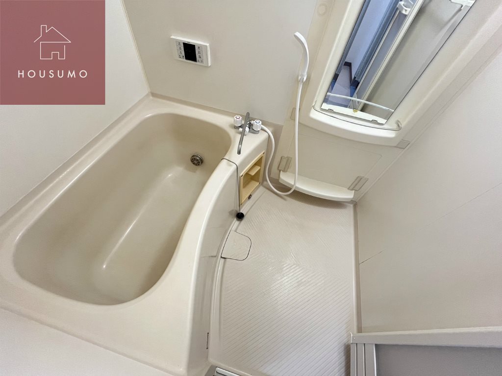 バス・シャワールーム　落ち着いた空間のお風呂です