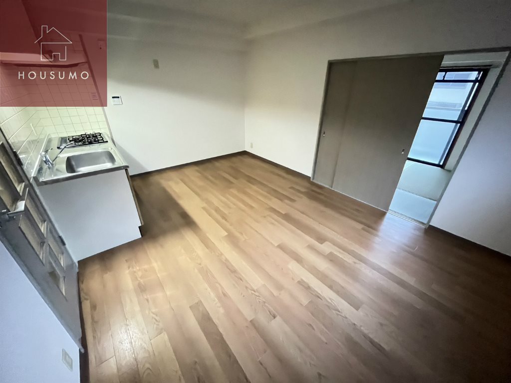 居室・リビング　こちらのリビングで趣味の時間をお楽しみください