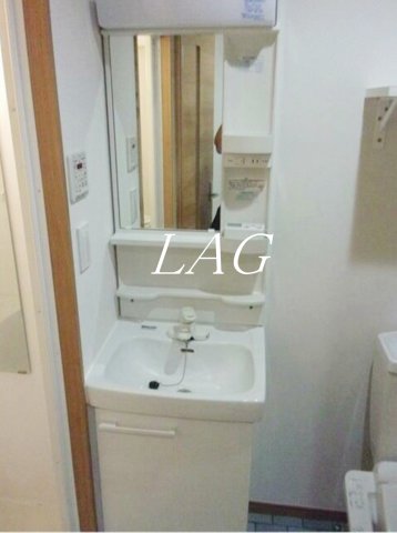 洗面設備　洗面台です。