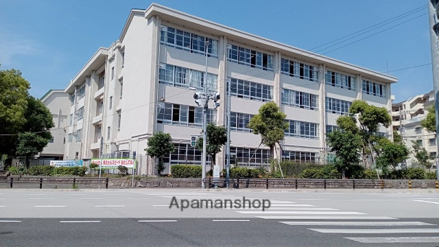 小学校　福岡市立小学校横手小学校（小学校）まで439m