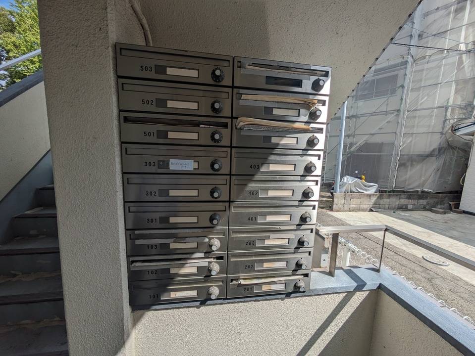 エントランス　メールBOX