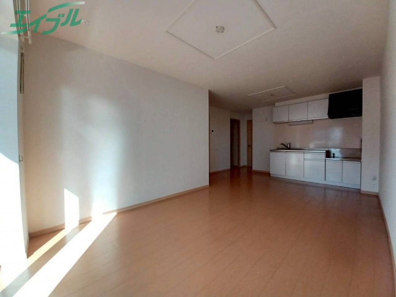 居室・リビング　同型参考写真