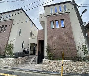 建物外観　外観は落ち着いています