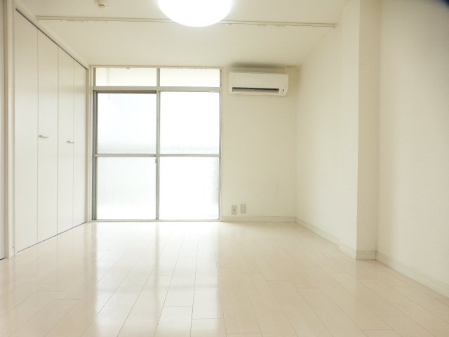 居室・リビング　居室