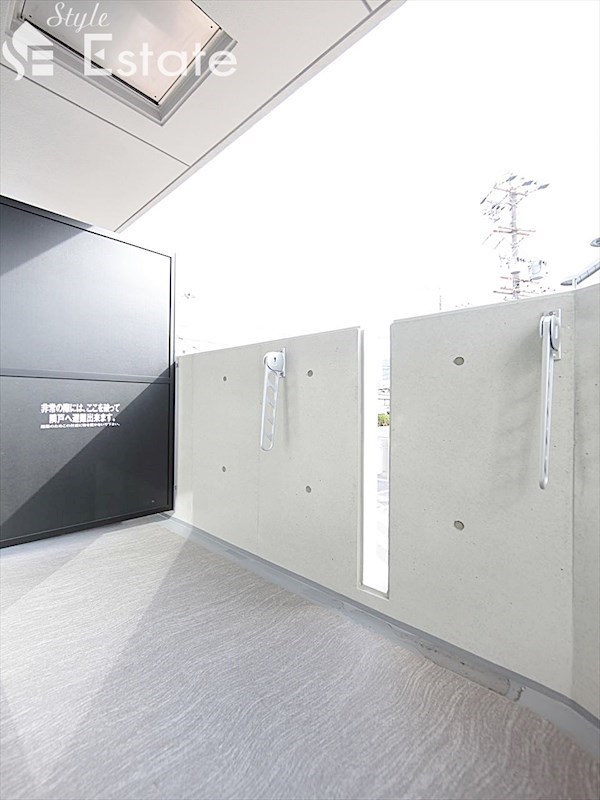 バルコニー　バルコニー