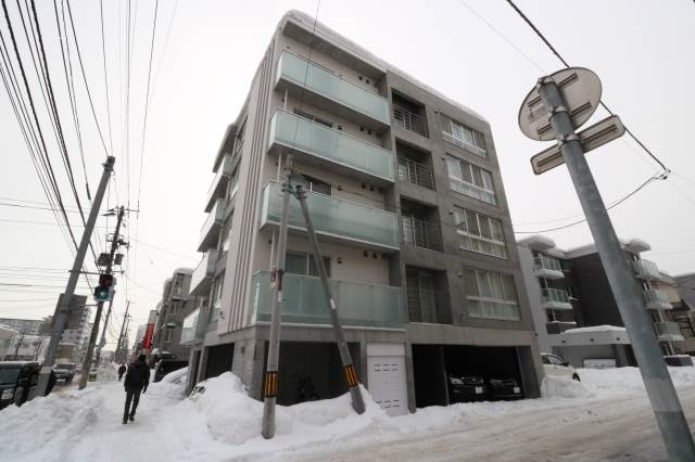 建物外観　５階建て★