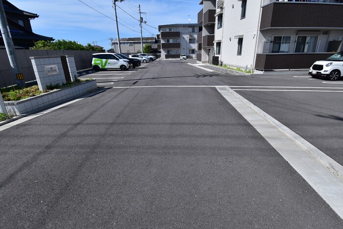 駐車場　駐車場