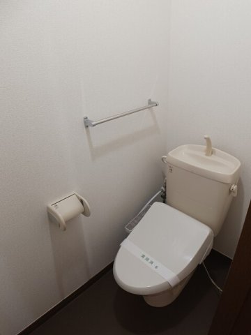トイレ　トイレもきれいです