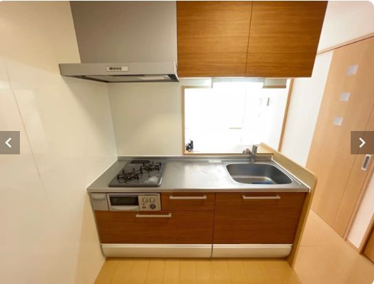 キッチン　別部屋参考写真となります。