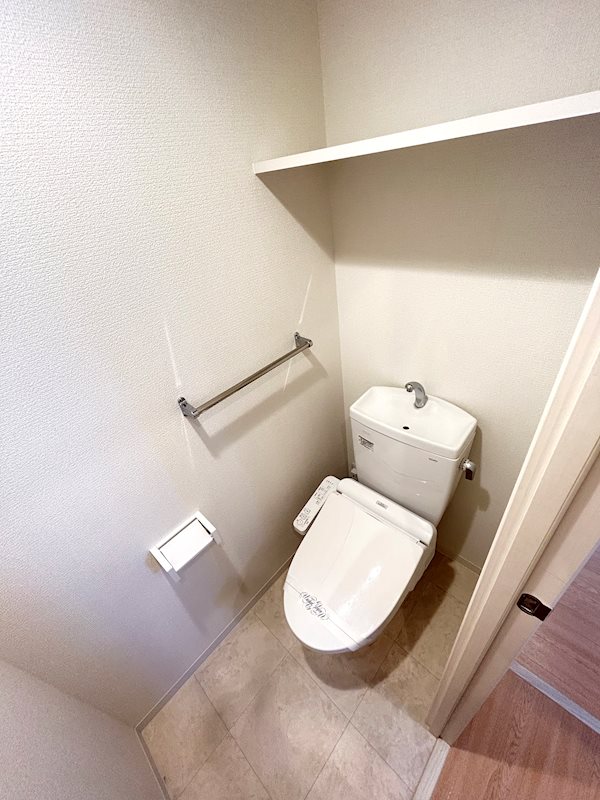 トイレ　※ほかの部屋の写真