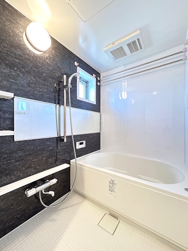 バス・シャワールーム　※ほかの部屋の写真