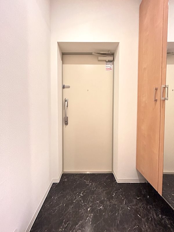 玄関　※ほかの部屋の写真
