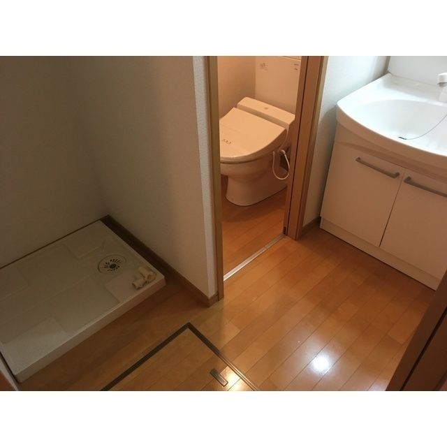 洗面設備　同仕様