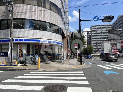 コンビニ　ローソン 吹田江坂町一丁目店（コンビニ）まで50m