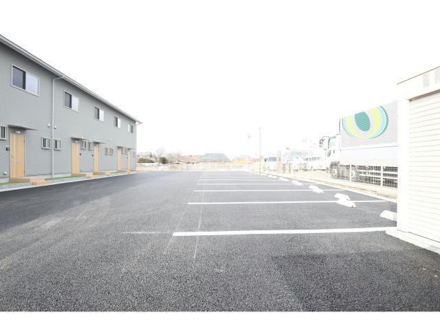 駐車場　駐車場