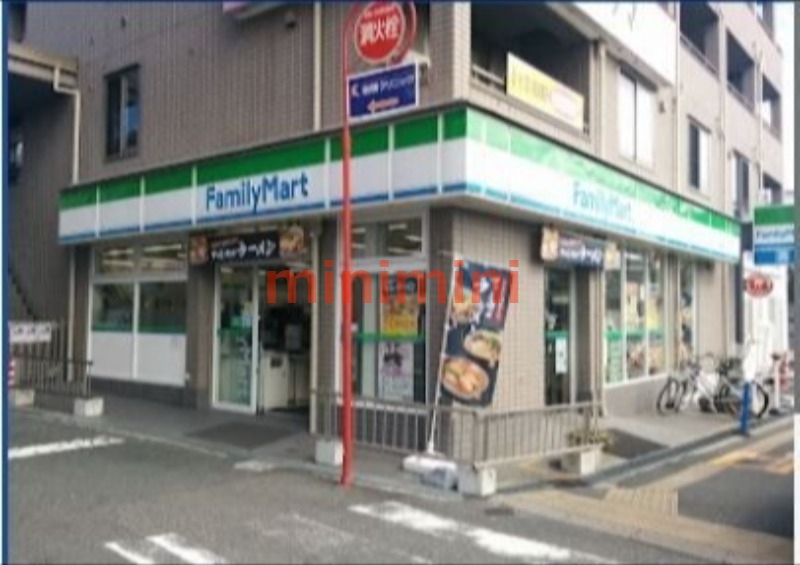 コンビニ　ファミリーマート豊津駅前店（コンビニ）まで207m