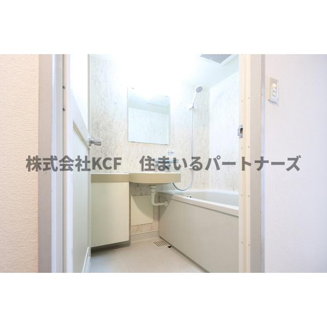 バス・シャワールーム　ゆったり過ごせるお風呂です