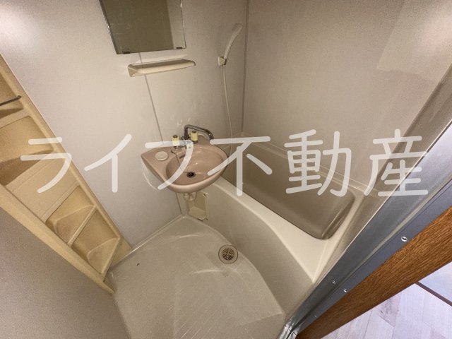 バス・シャワールーム　ゆったり過ごせるお風呂です