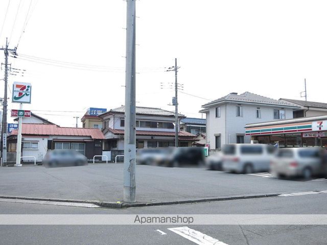 コンビニ　セブンイレブン（コンビニ）まで780m