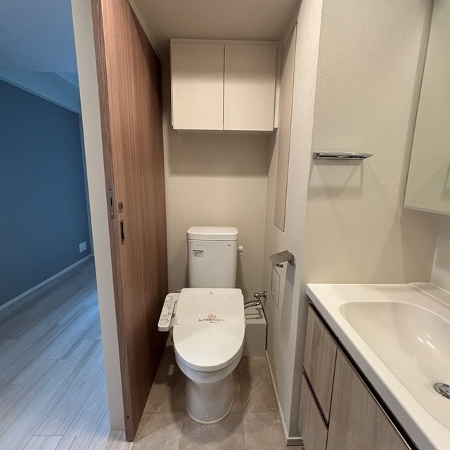 トイレ　※写真は同タイプ住戸です。