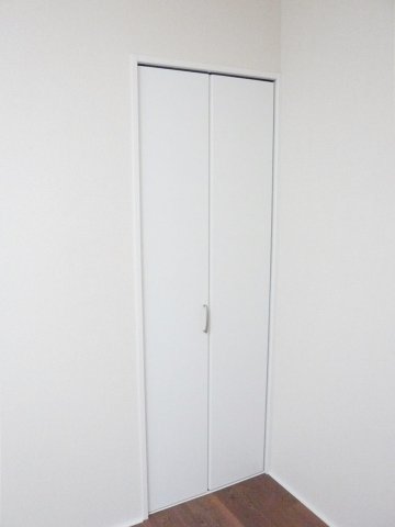 収納　「b’CASA R」