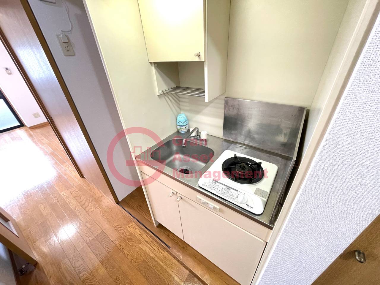 キッチン　コンパクトなキッチンで掃除もラクラク