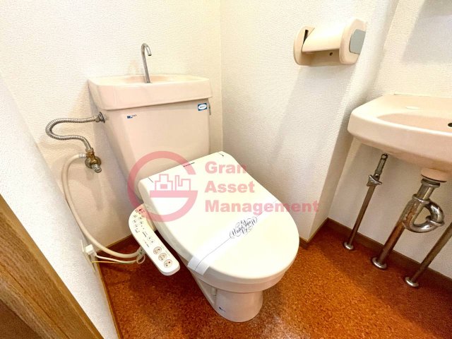 トイレ　ゆったりとした空間のトイレです