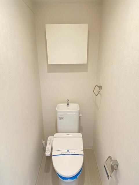 トイレ　落ち着いたトイレです