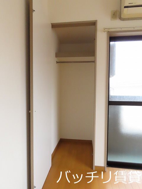 収納　同型タイプの為、現状を優先致します。