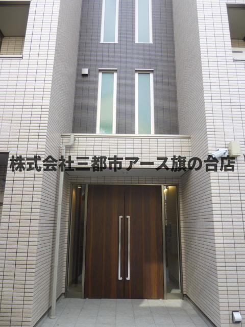 エントランス　ルポリテ