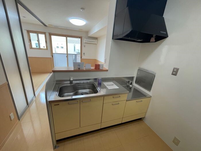 キッチン　写真は103号室です（参考）