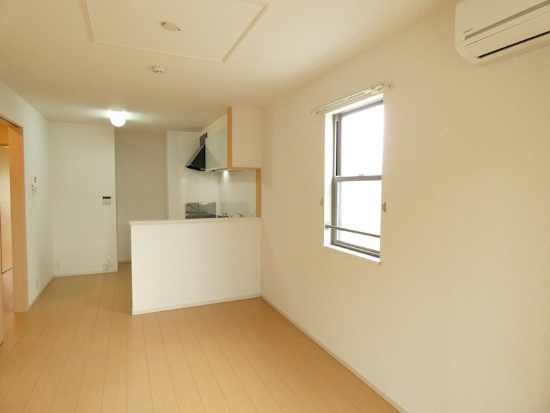 居室・リビング　※間取りが反転タイプのお部屋のお写真です。