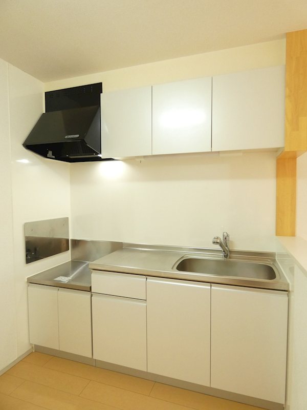 キッチン　※間取りが反転タイプのお部屋のお写真です。