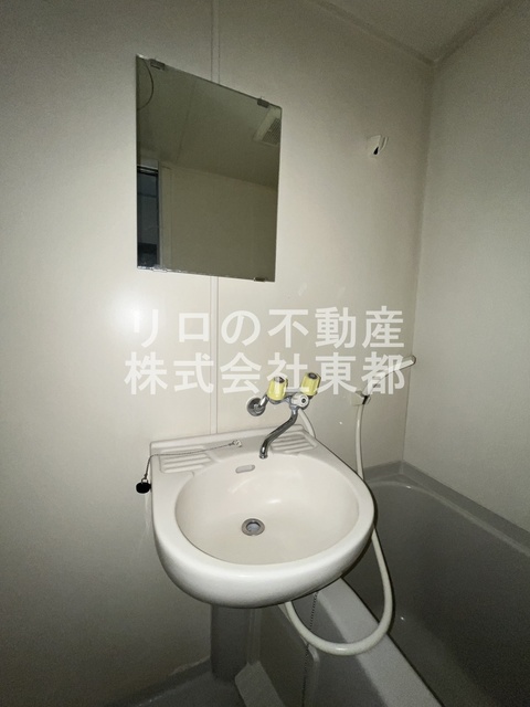 洗面設備　洗面ボウルもついているので、ここで洗顔できますね☆