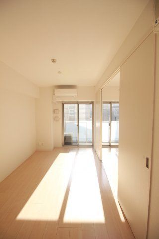 居室・リビング　（別タイプ参考写真）グランディール田端　北区田端新町1